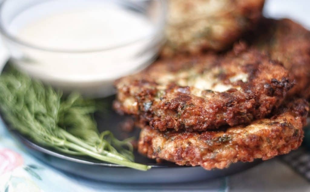An easy to make Keto Chicken Fritters. It is a delicious low carb fried chicken recipe suitable for who are on keto diet. Enjoy this recipe with the rest of your family.