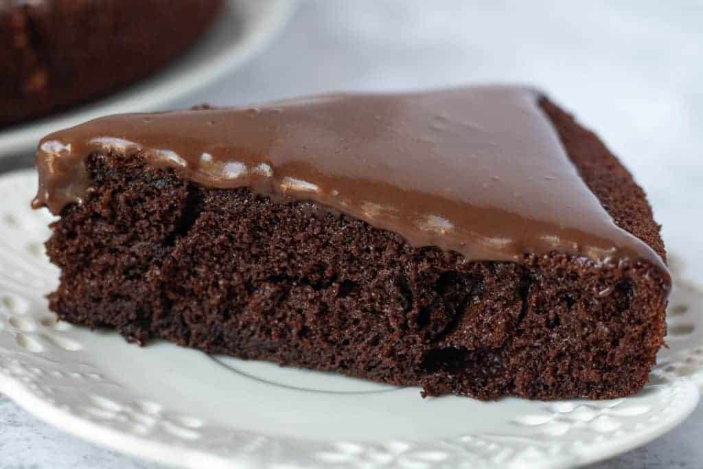 Super delicious mouth watering scrumptious easy to make chocolate cake.
