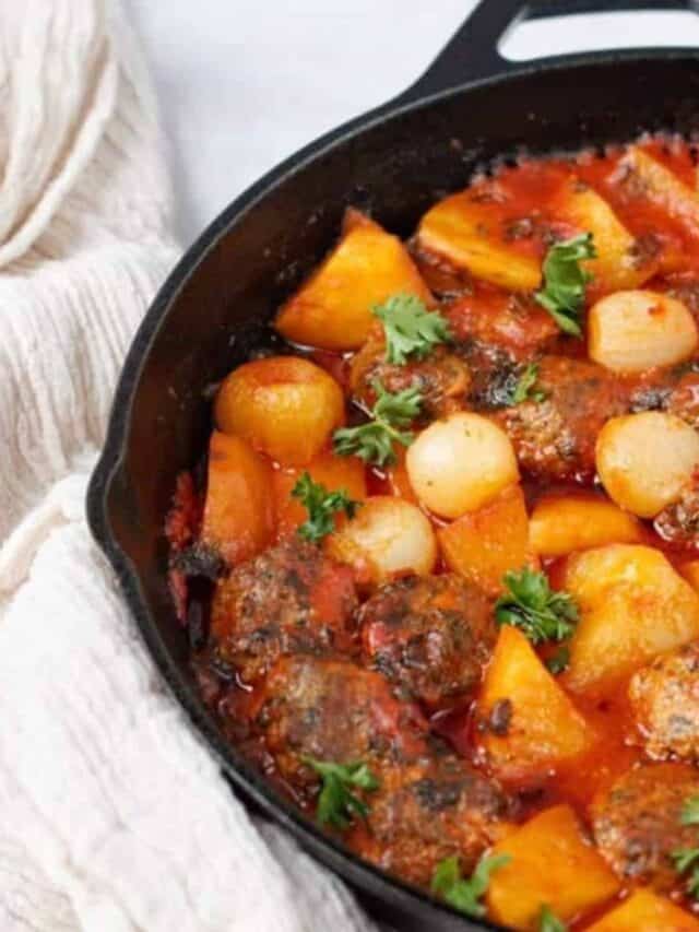 Dawood Basha (Baked Kafta and Potatoes)