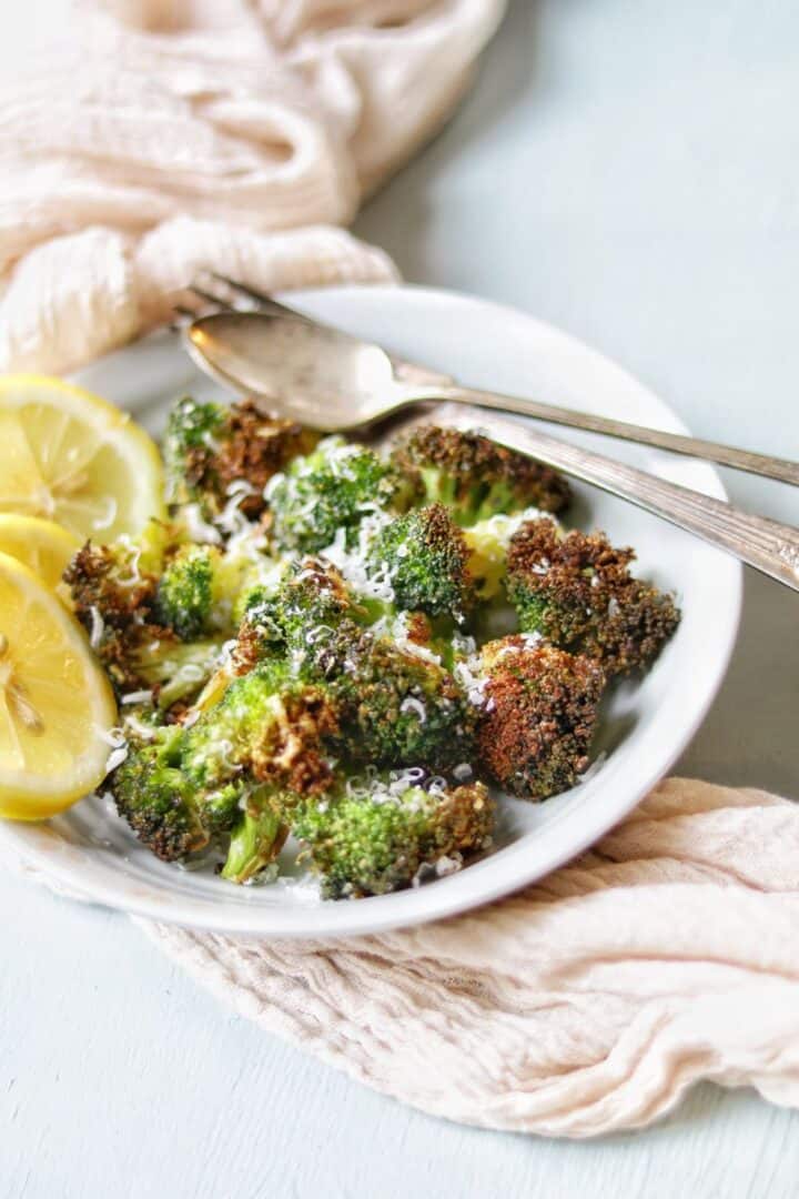 air fryer fresh Broccoli with Parmesan Cheese is a perfect hearty dish and works well as an appetizer or a snack. serve with a squeeze of lemon or some chili flakes