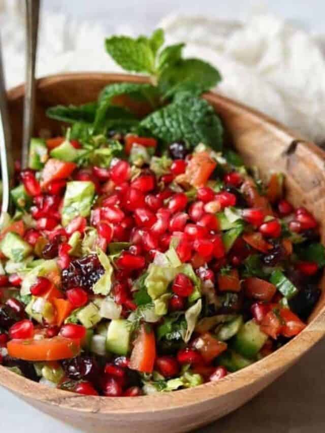 EASY REFRESHING POMEGRANATE SALAD