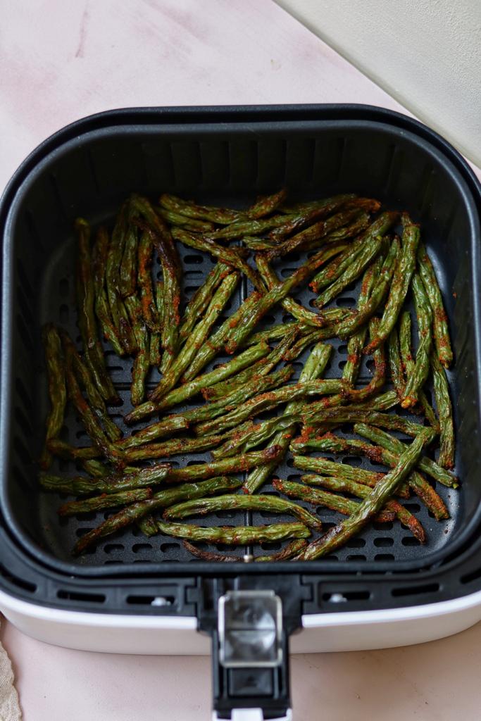 Air fryer fresh green beans with deep crispy and juicy texture. You can serve it with lemon cutlets and topped it with parmesan cheese before pairing it with your delicious main dish.