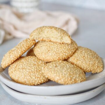 Middle Eastern Sesame Seed Cookies