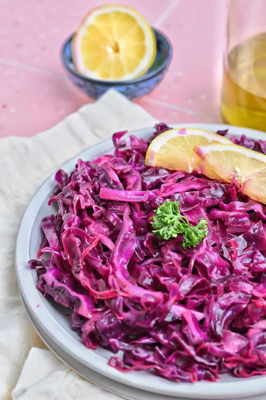 Turkish red cabbage salad served with some lemon wedges